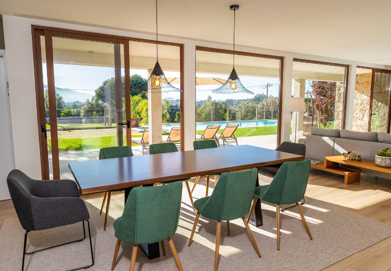 Villa em Ponte de Lima - Lima View Villa - Casa com piscina e jardim