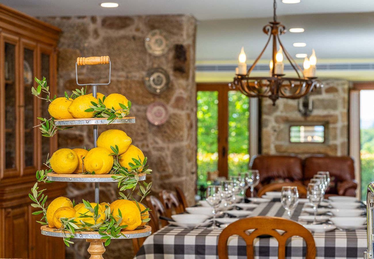 Villa em Ponte de Lima - Casa da Ana - Villa com piscina e jardim