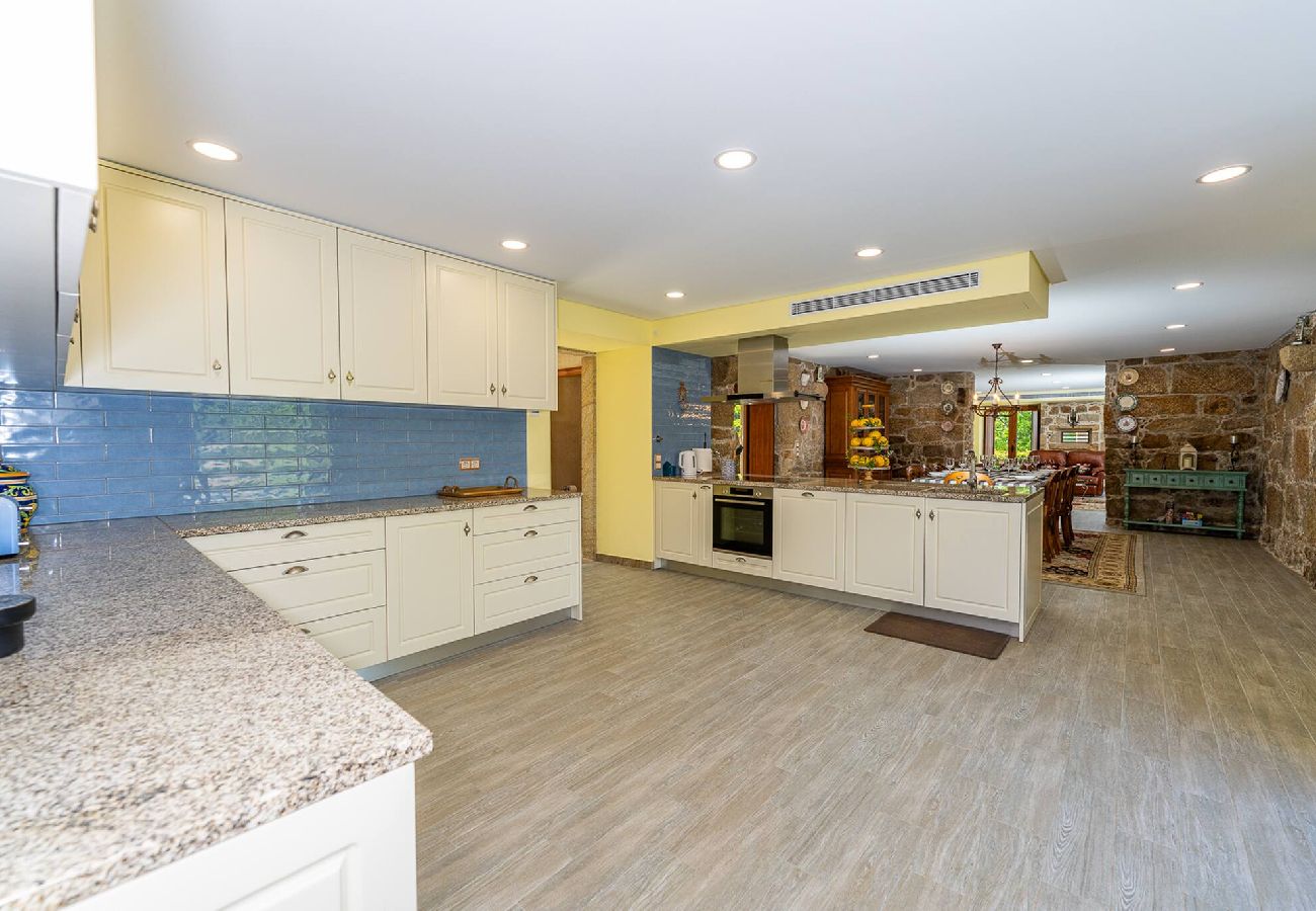 Villa em Ponte de Lima - Casa da Ana - Villa com piscina e jardim