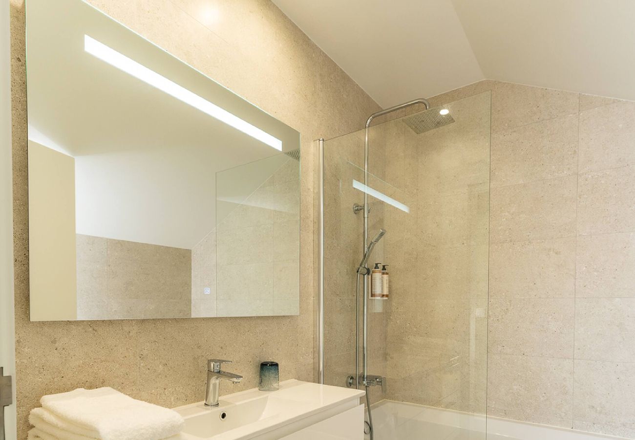 Villa in Ponte de Lima - Lima View Villa - Casa com piscina e jardim