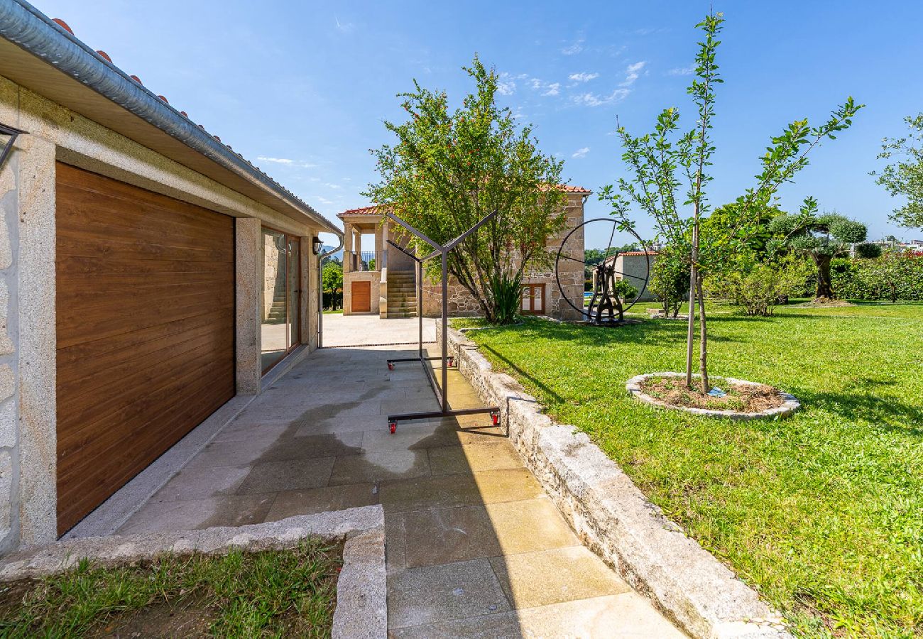 Villa in Ponte de Lima - Casa da Ana - Villa com piscina e jardim