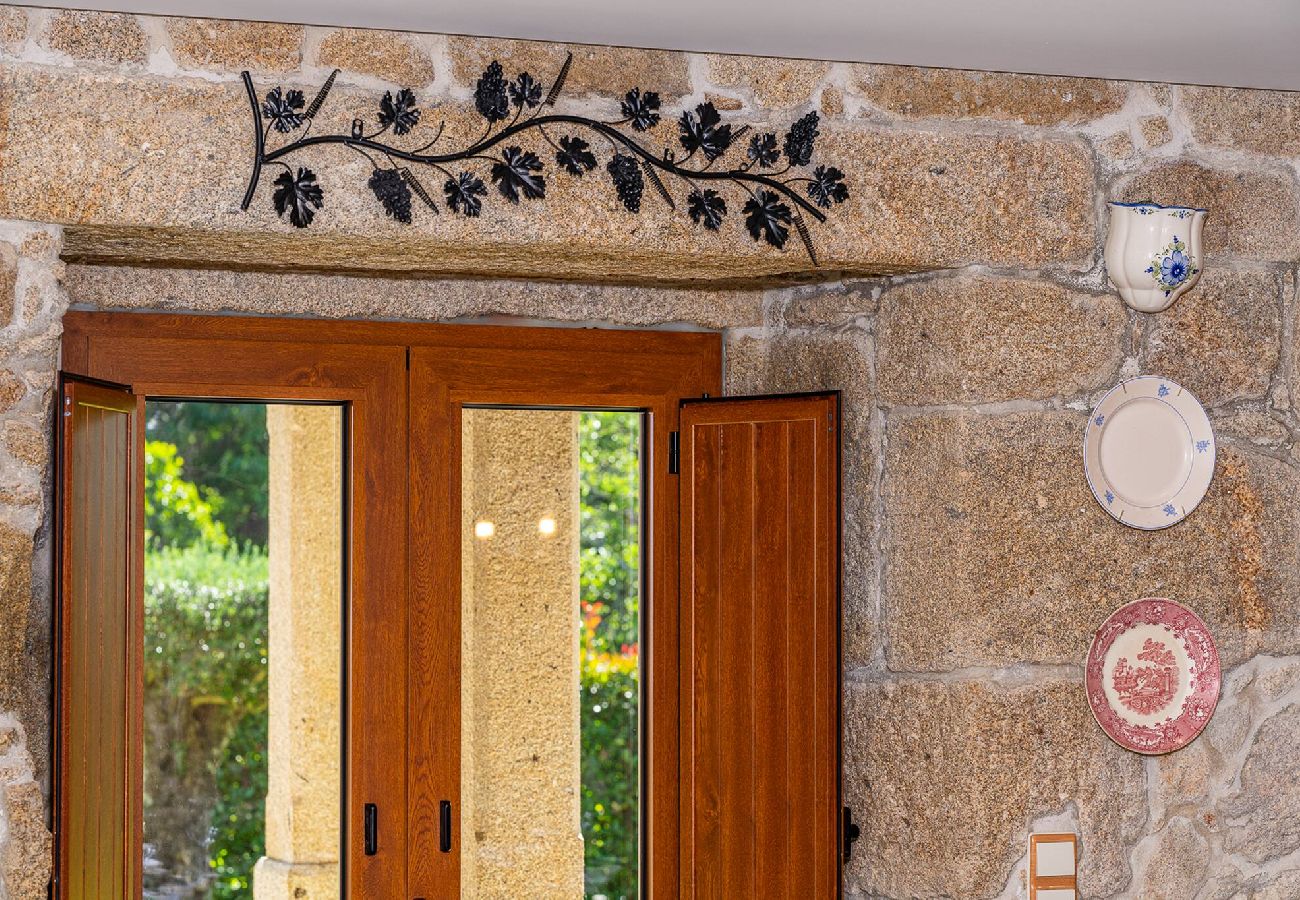 Villa in Ponte de Lima - Casa da Ana - Villa com piscina e jardim