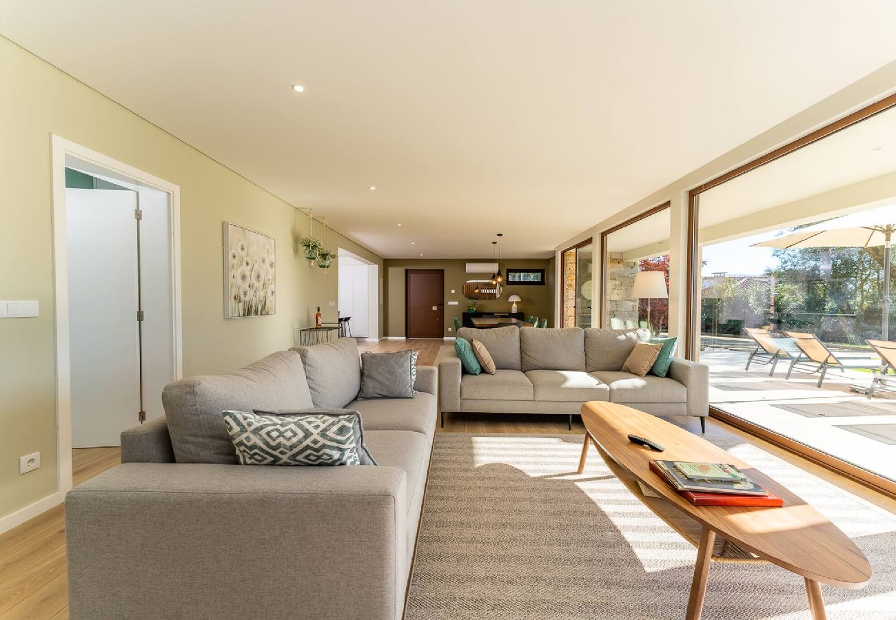 Villa in Ponte de Lima - Lima View Villa - Casa com piscina e jardim