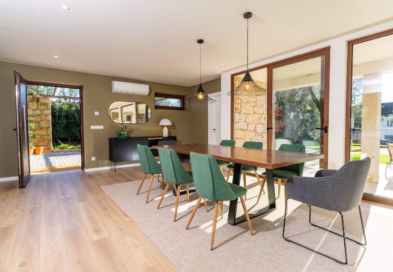 Villa in Ponte de Lima - Lima View Villa - Casa com piscina e jardim