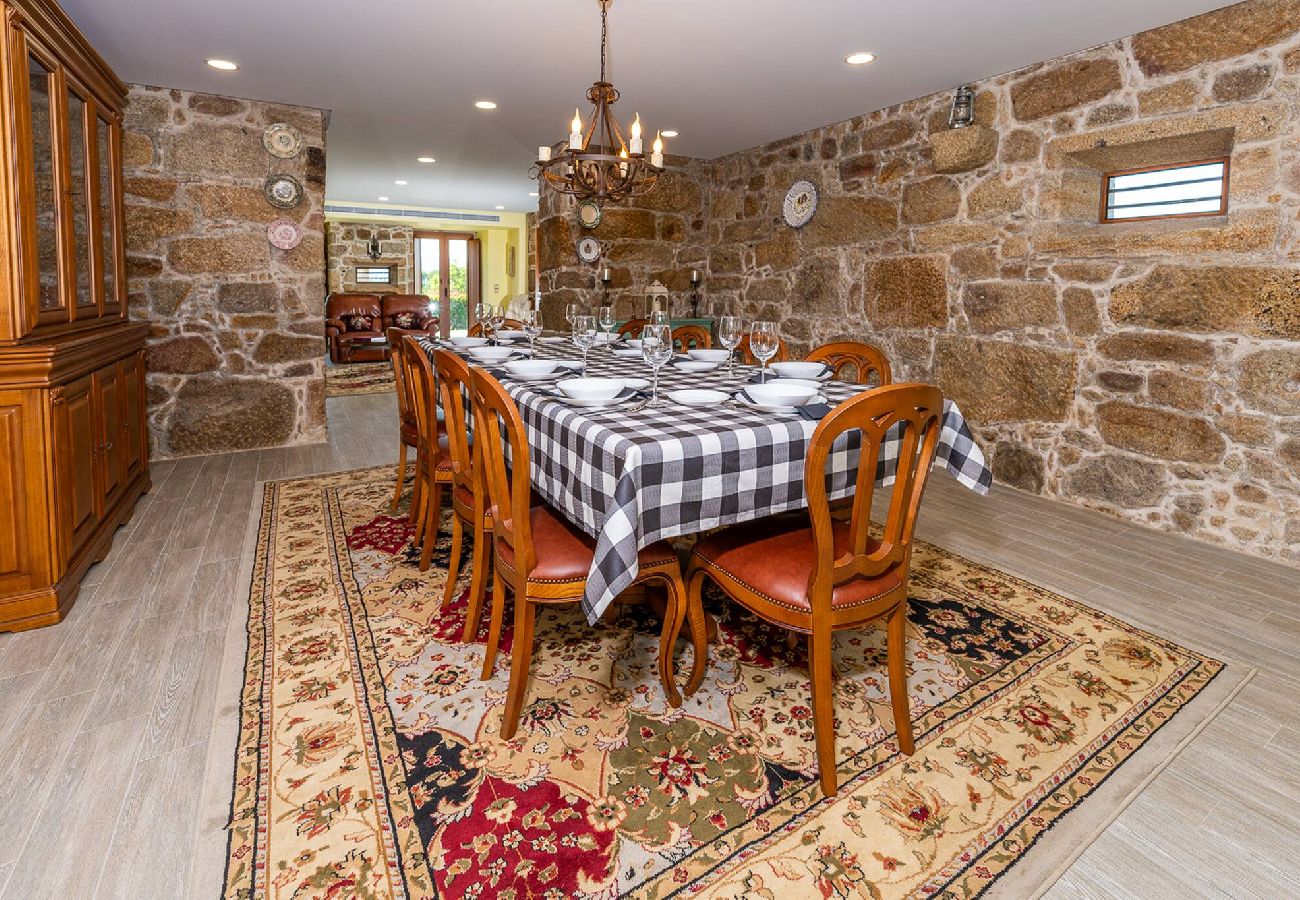 Villa in Ponte de Lima - Casa da Ana - Villa com piscina e jardim