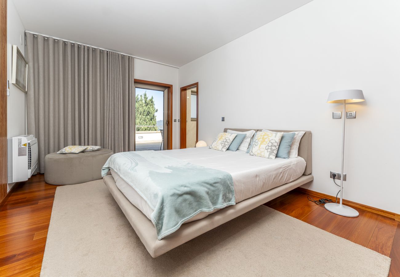 House in Ponte de Lima - Villa de Luxo com Piscina Aquecida, Ténis e Jardim