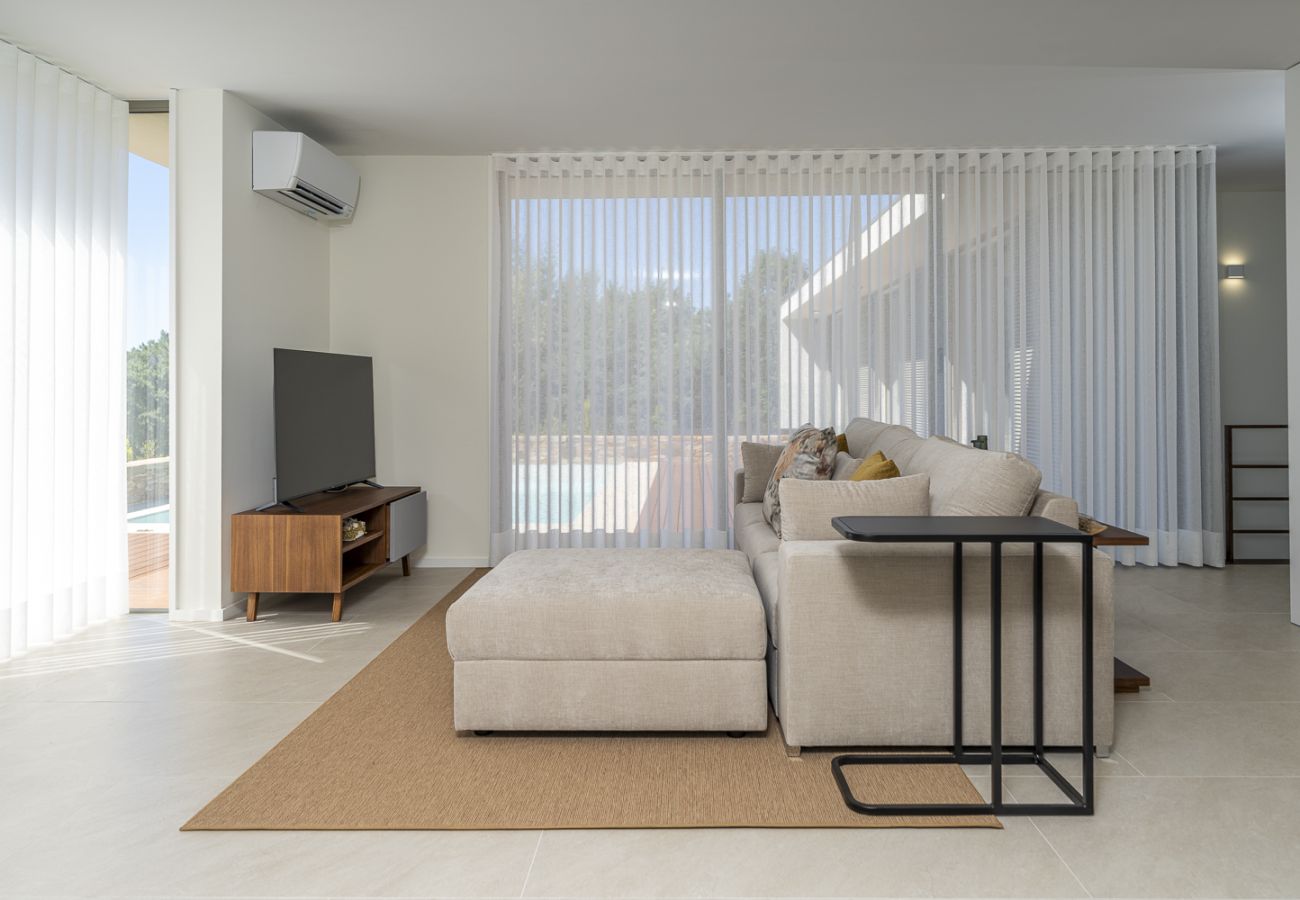 Villa/Dettached house in Fornelos - Villa Golfe Ponte de Lima