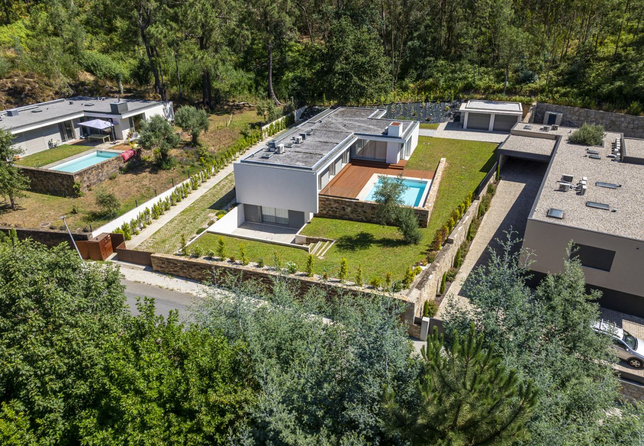 Villa/Dettached house in Fornelos - Villa Golfe Ponte de Lima