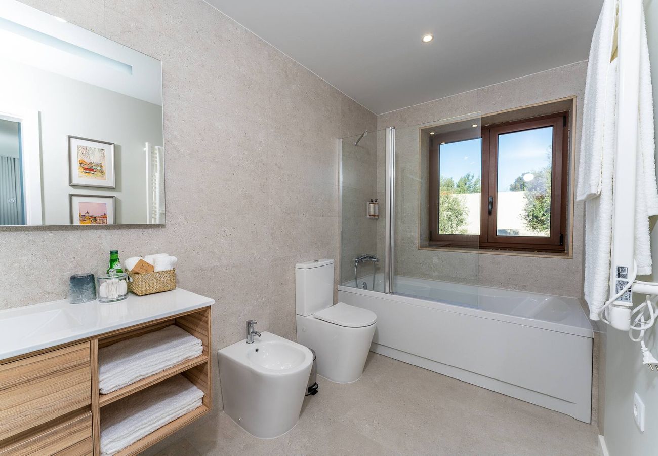 Villa en Ponte de Lima - Lima View Villa - Casa com piscina e jardim