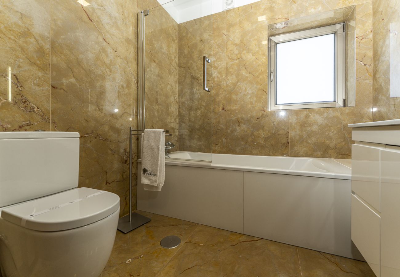 Casa en Ponte de Lima - Villa de Luxo com Piscina Aquecida, Ténis e Jardim