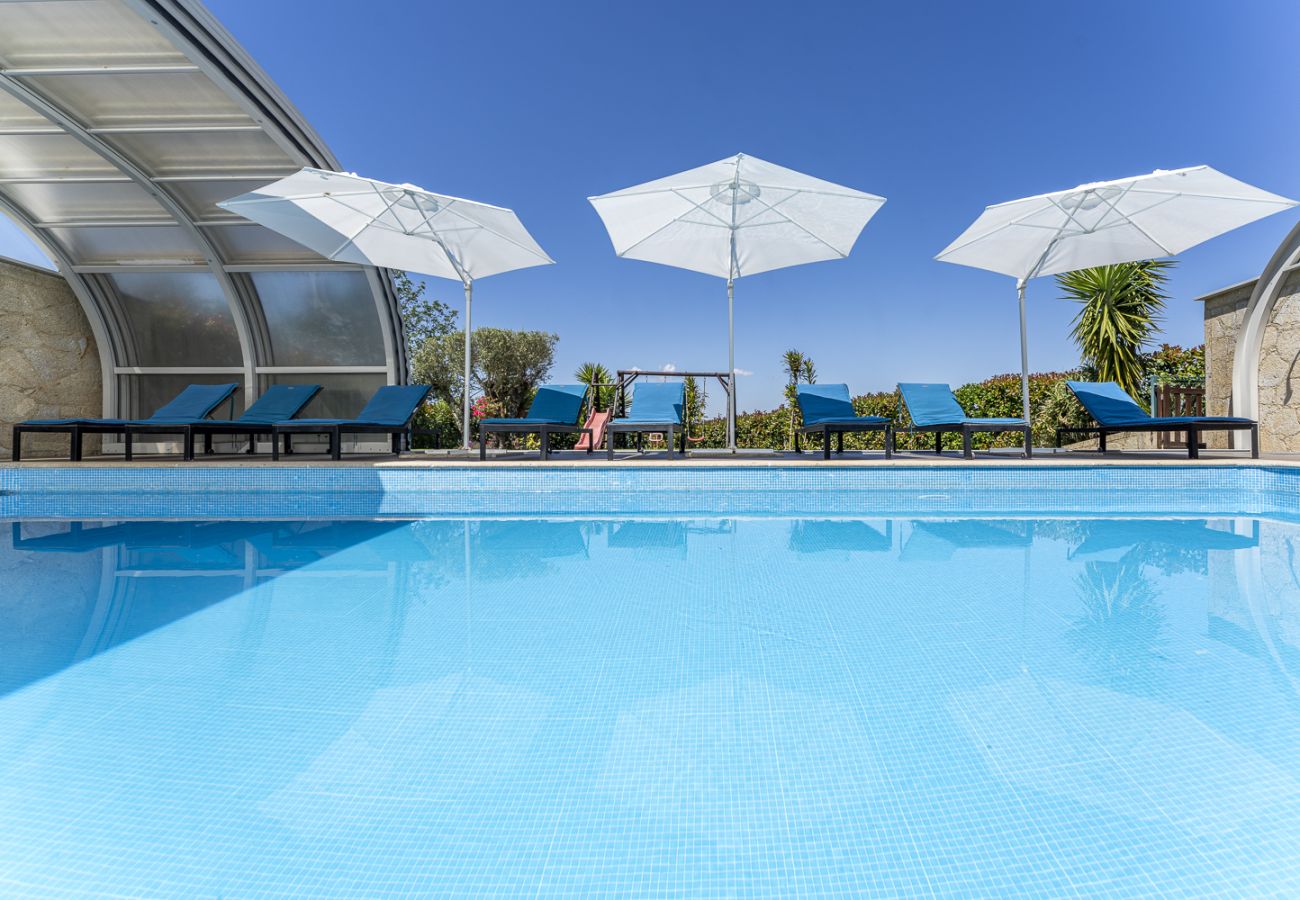 Casa en Ponte de Lima - Villa de Luxo com Piscina Aquecida, Ténis e Jardim