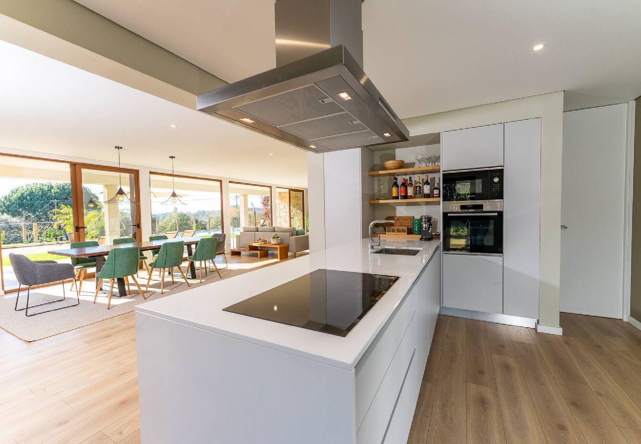 Villa à Ponte de Lima - Lima View Villa - Casa com piscina e jardim