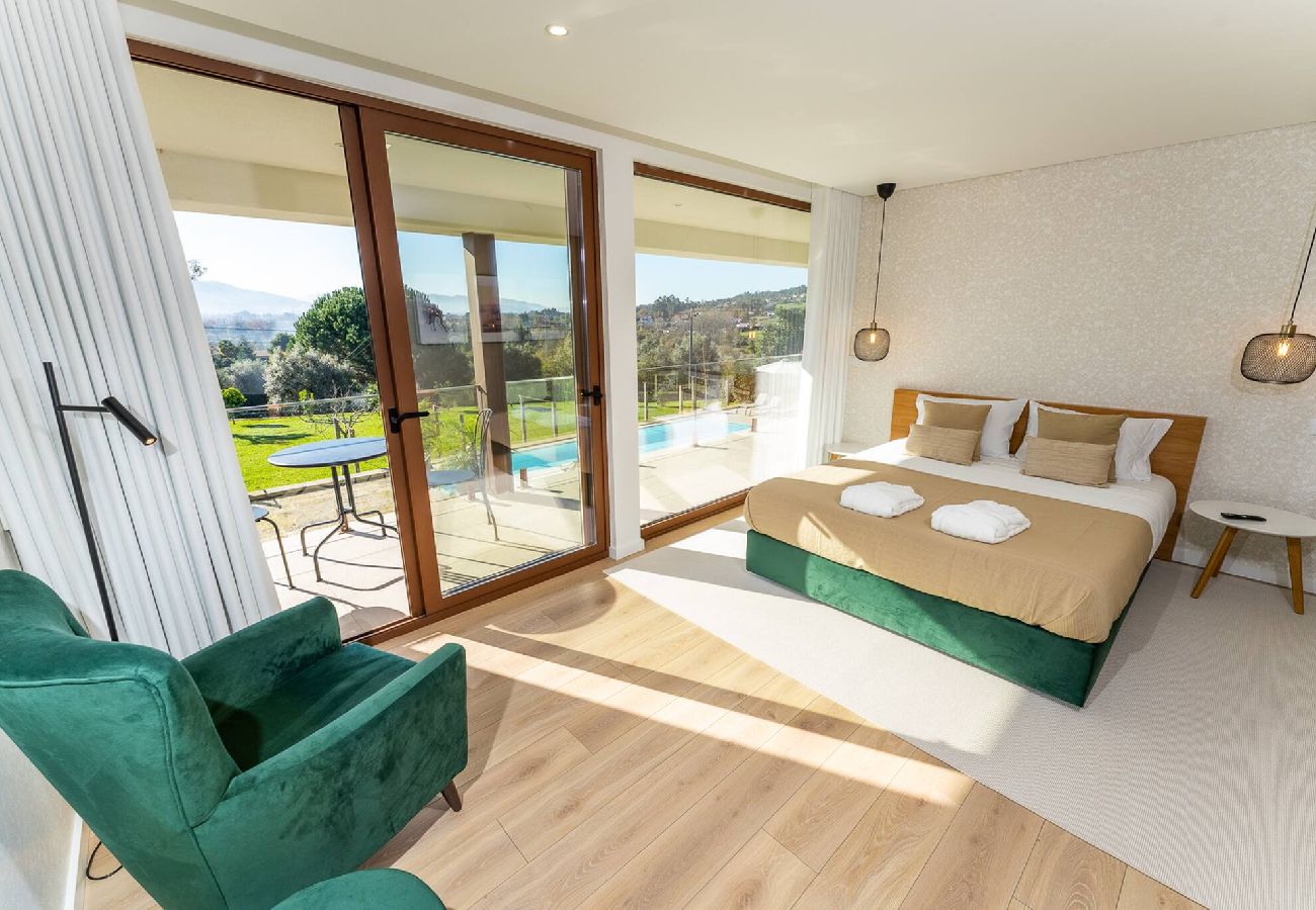 Villa à Ponte de Lima - Lima View Villa - Casa com piscina e jardim