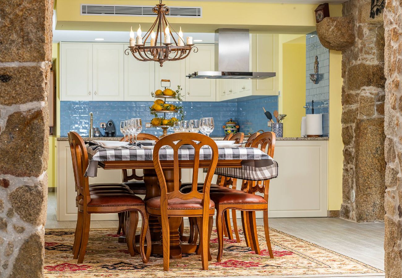 Villa à Ponte de Lima - Casa da Ana - Villa com piscina e jardim