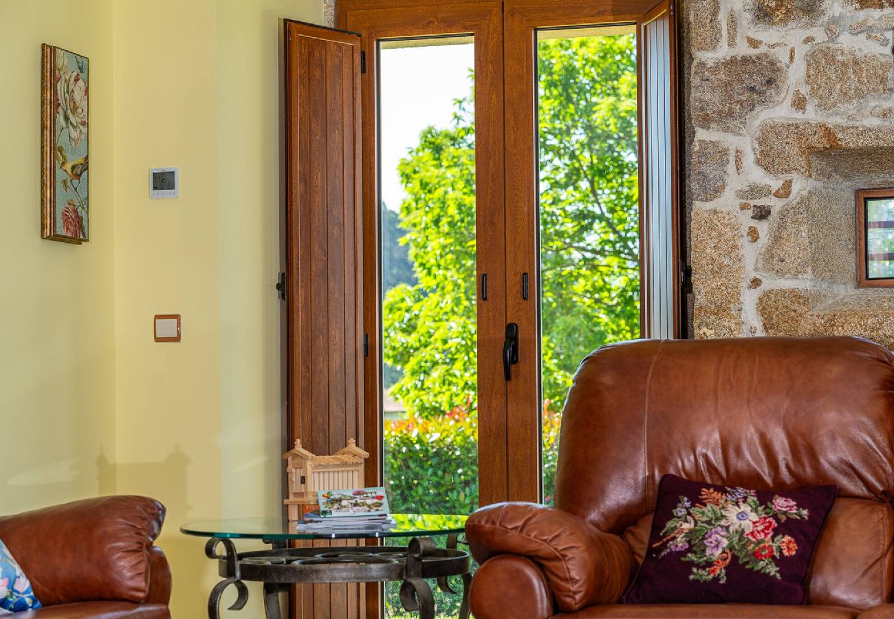 Villa à Ponte de Lima - Casa da Ana - Villa com piscina e jardim