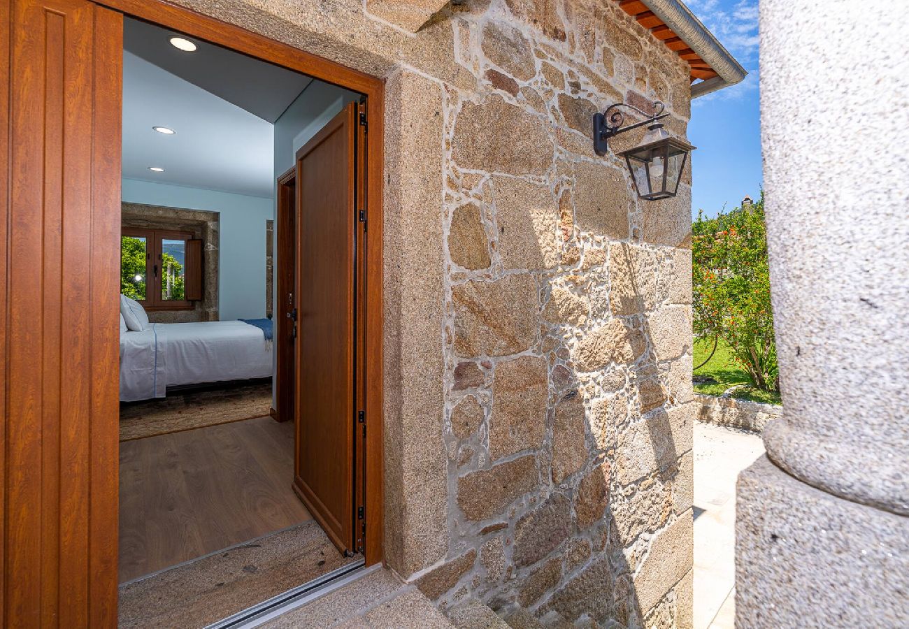 Villa à Ponte de Lima - Casa da Ana - Villa com piscina e jardim