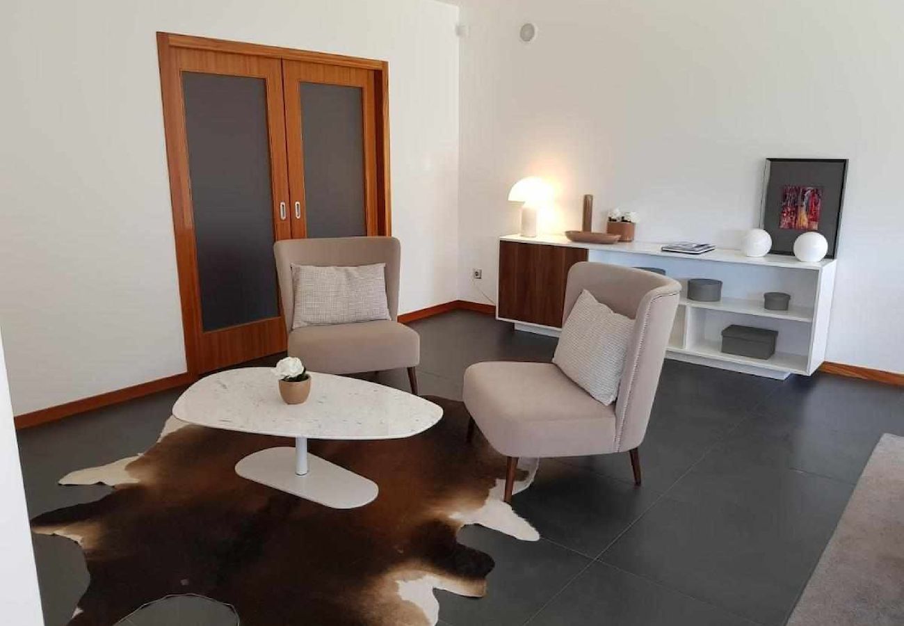 Maison à Ponte de Lima - Villa de Luxo com Piscina Aquecida, Ténis e Jardim
