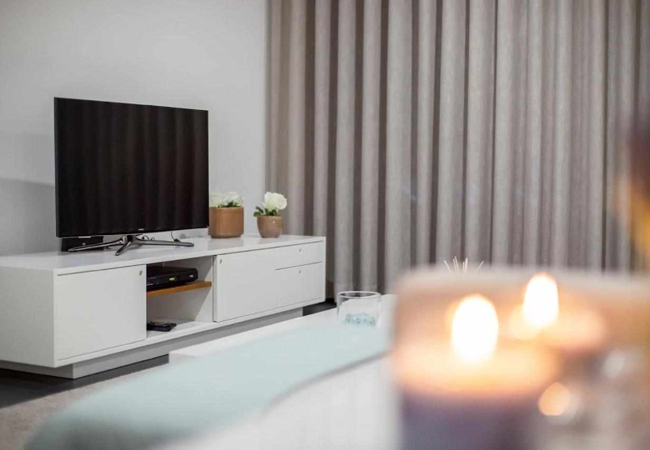 Maison à Ponte de Lima - Villa de Luxo com Piscina Aquecida, Ténis e Jardim