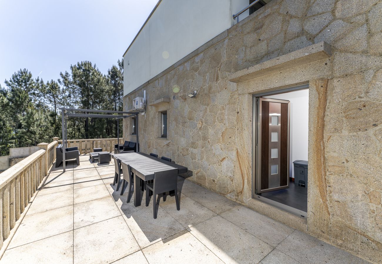 Maison à Ponte de Lima - Villa de Luxo com Piscina Aquecida, Ténis e Jardim